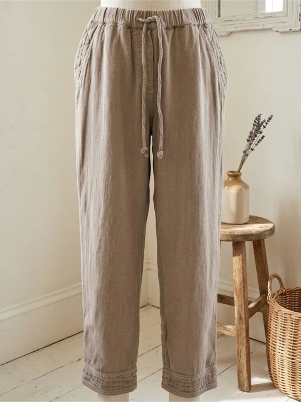 Wilfred Drawstring Joggers in Tan Brown